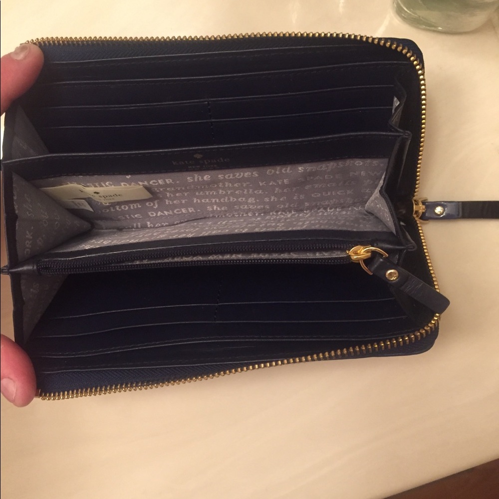 Kate Spade Cedar Street Wallet - Picture 4 of 6